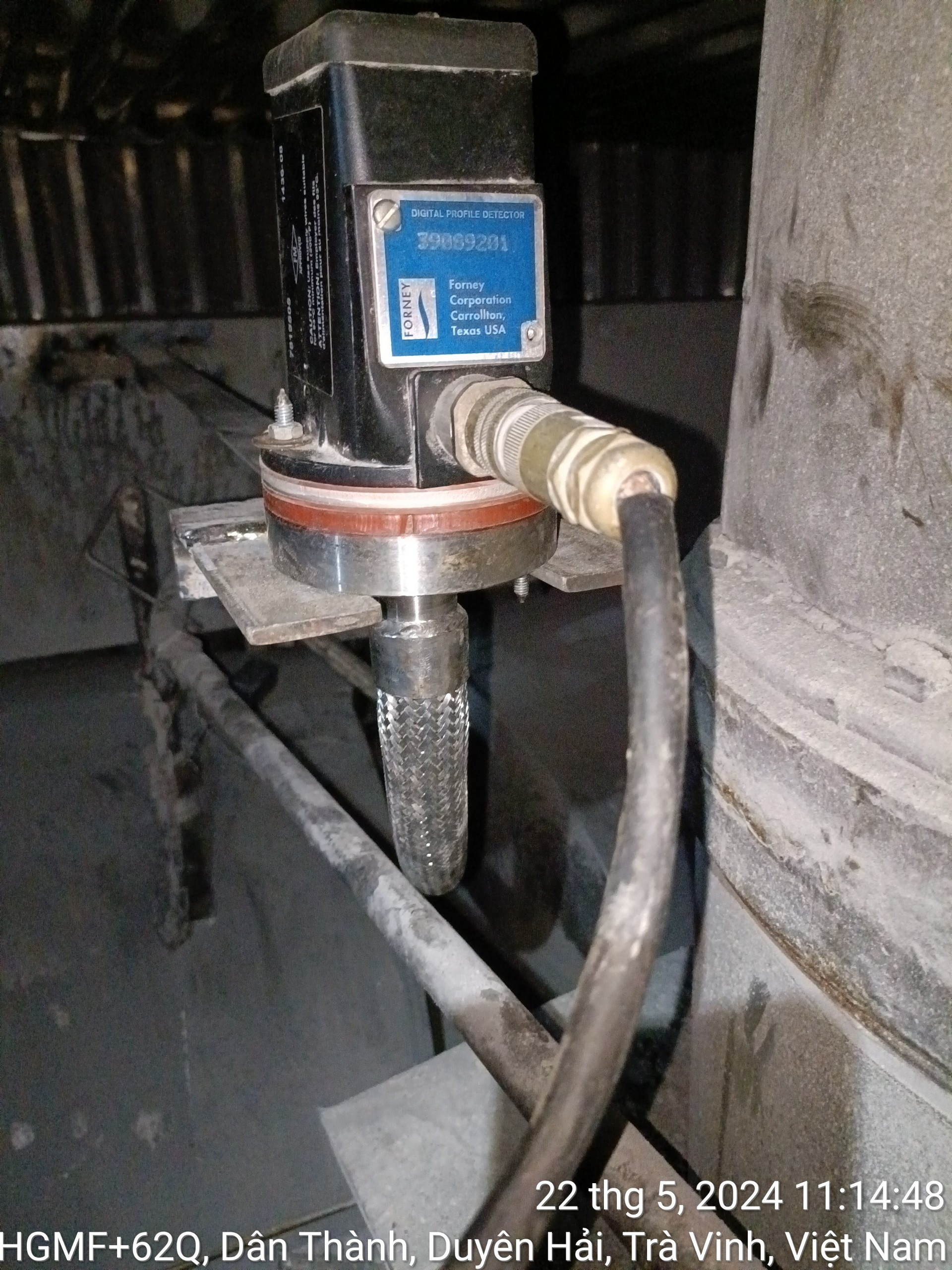 Replace fiber optic igniter for Duyen Hai Thermal Power Plant